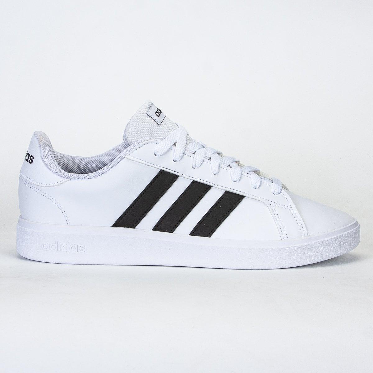 tenis da adidas feminino