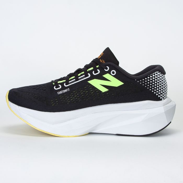 Tênis New Balance Fuelcell Supercomp Trainer V3 Masculino O modelo